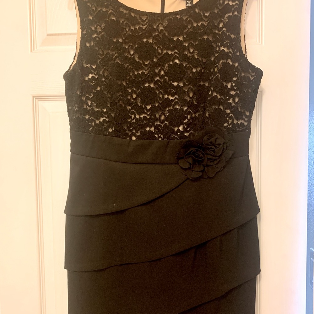 Black and Lace evening, formal or cocktail dress.
